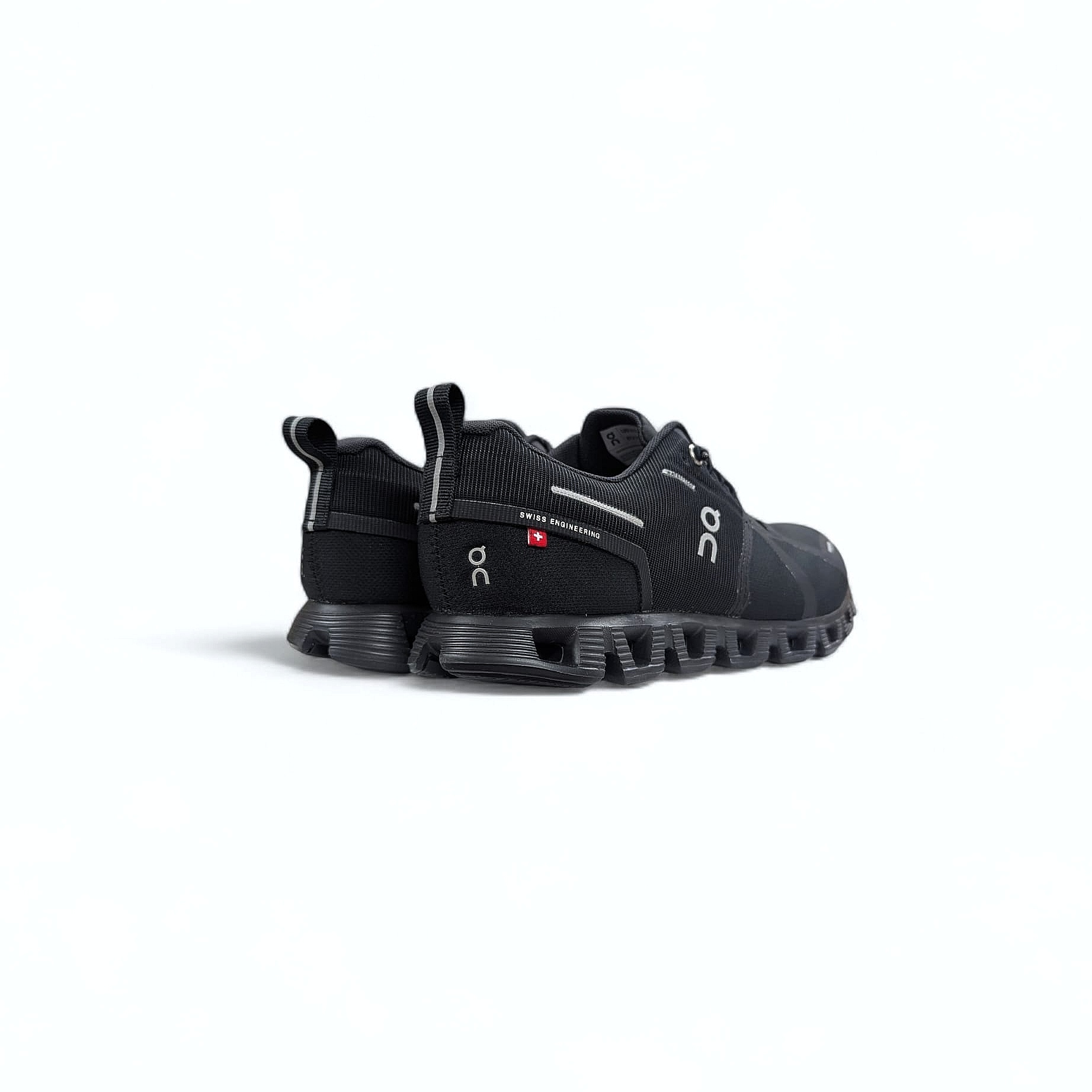Black On Running Cloud 5 Waterproof Damen Laufschuhe