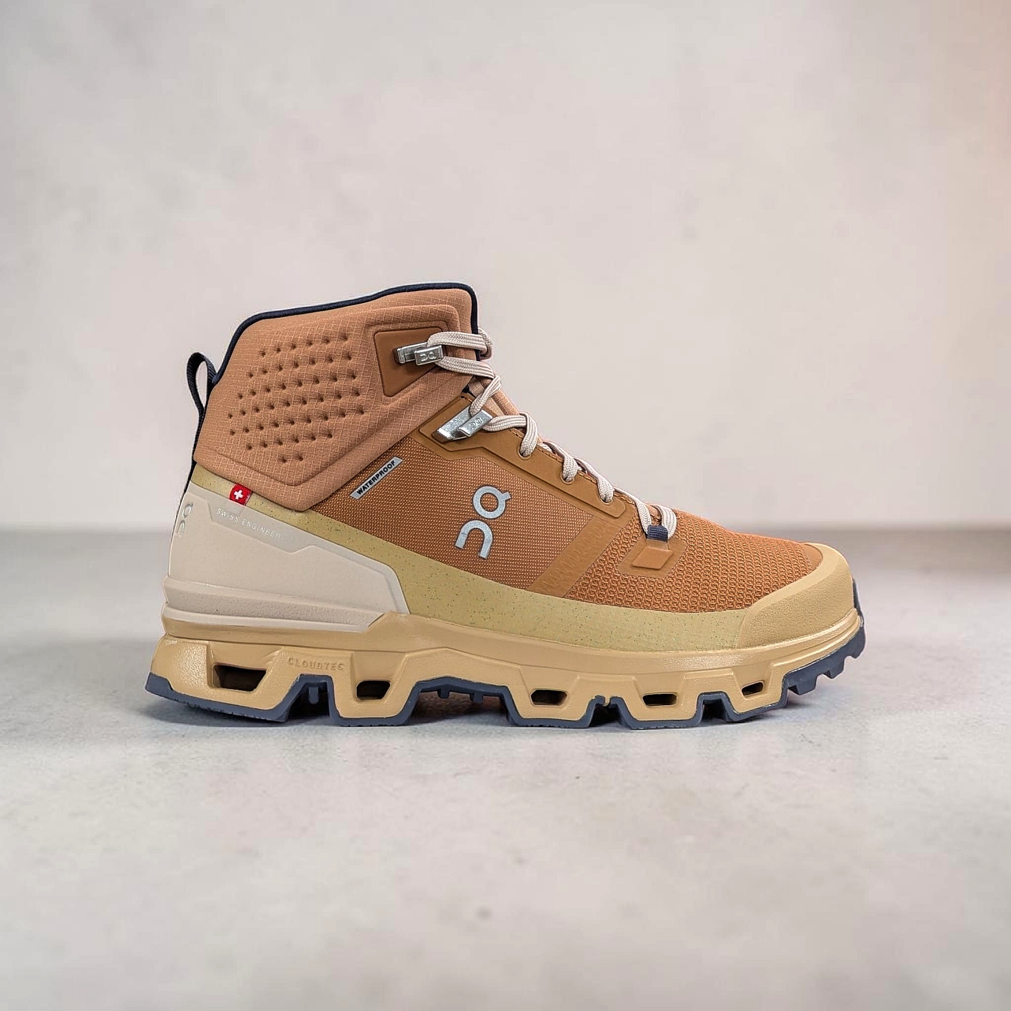 Almond Dune On Running Cloudrock 2 Waterproof Herren Wanderschuhe