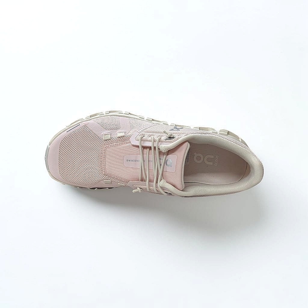 On Running Cloud 6 Damen Laufschuh Salt-Gardeni