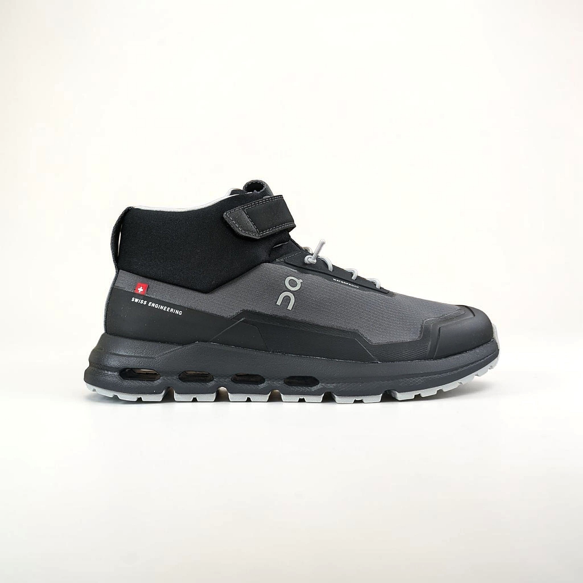 Black On Running Y Cloudhero Mid Waterproof Unisex Wanderschuhe