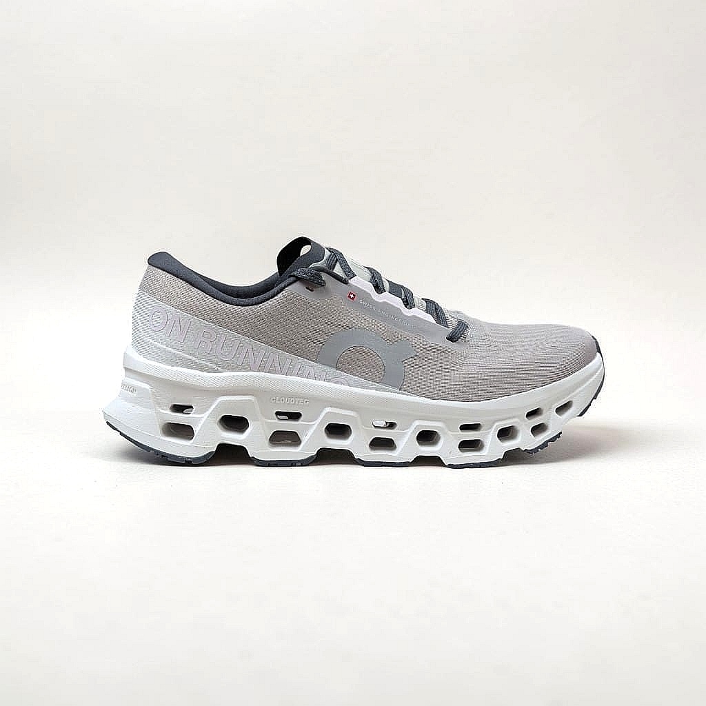 On Cloudmonster 3 Damen Laufschuh Truffle - Ivory