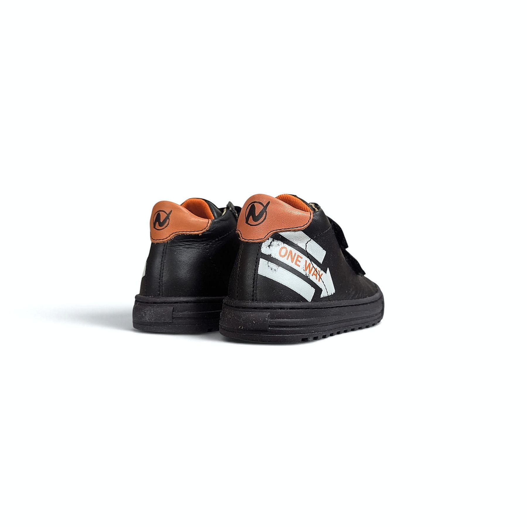 NATURINO Agoraio VL Vitello Sneaker – Nero-Arancio