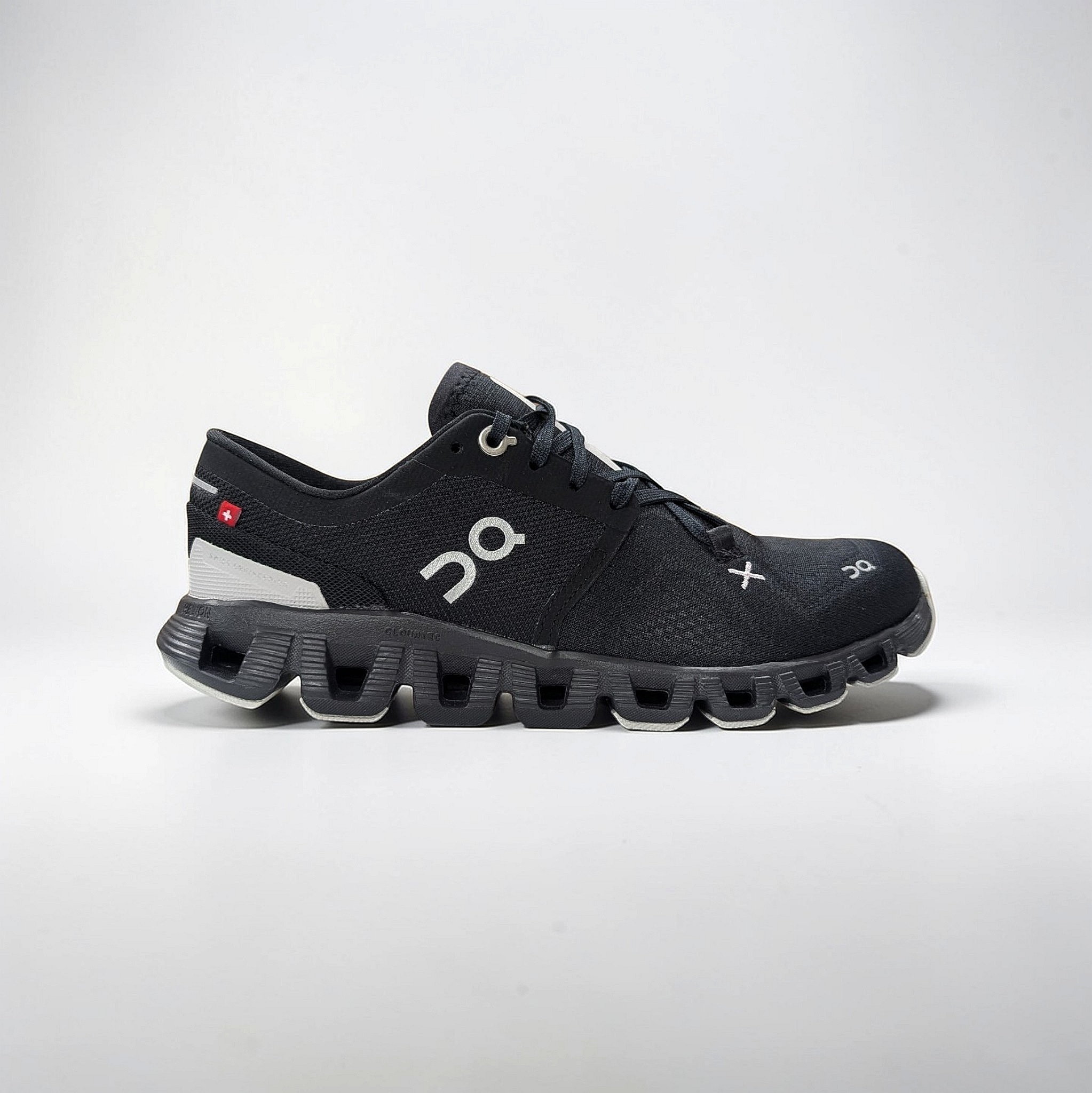 On Running Cloud X 3 Damen Laufschuhe