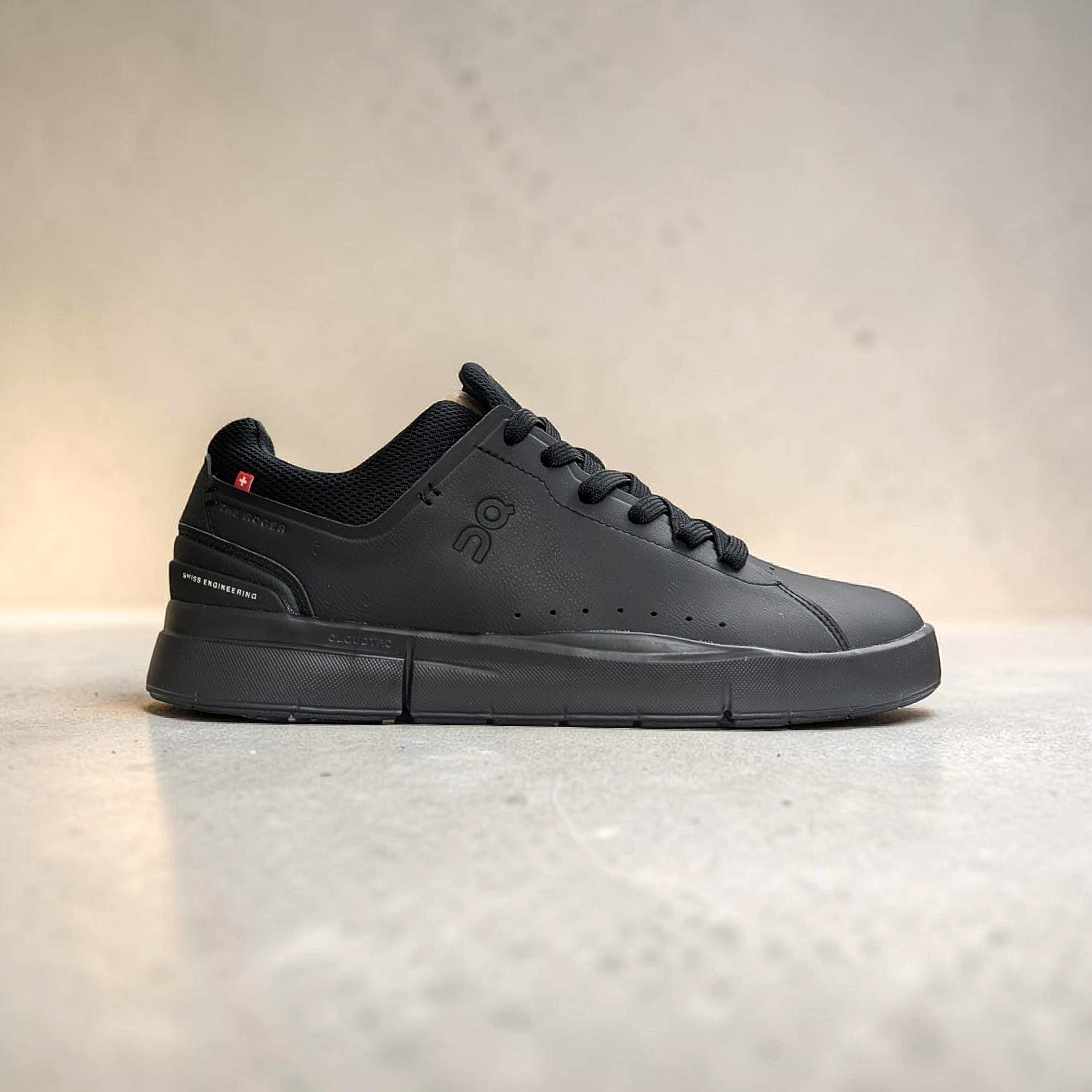 Black On Running The Roger Advantage Herren Sneakers