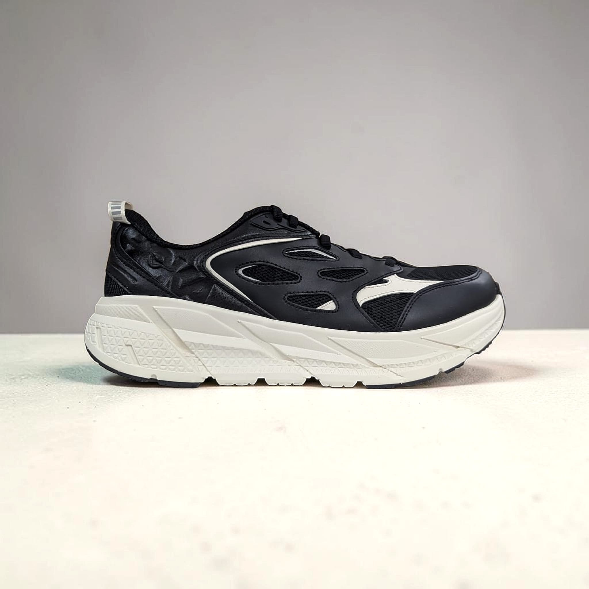 Black Hoka U Clifton L Athletics Unisex Laufschuhe