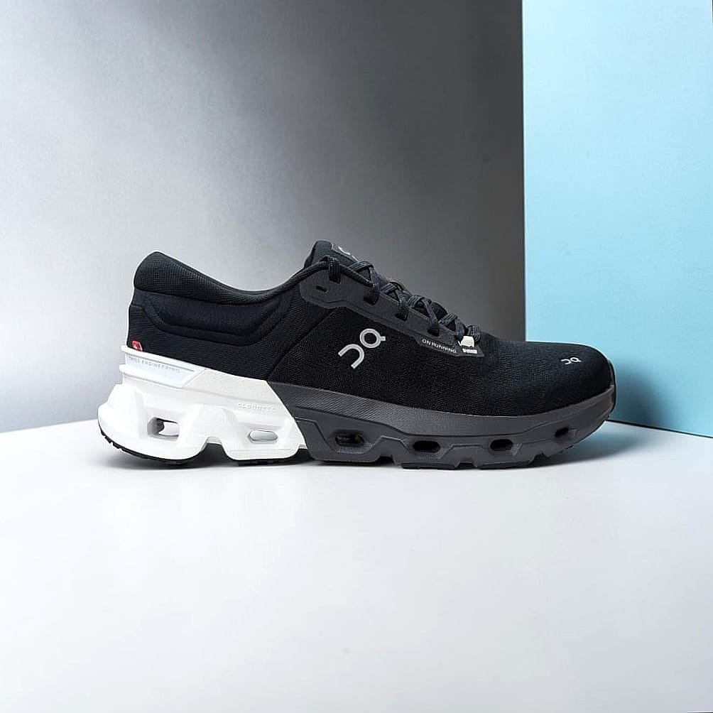 On Running Cloudflyer 5 Herren Laufschuh Black.White
