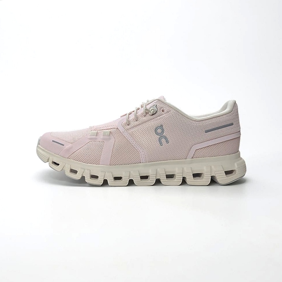 On Running Cloud 6 Damen Laufschuh Salt-Gardeni