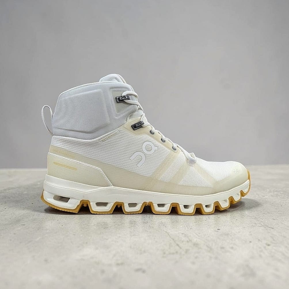 On Running Cloudrock Edge Raw Damen Wanderschuhe | Undyedx