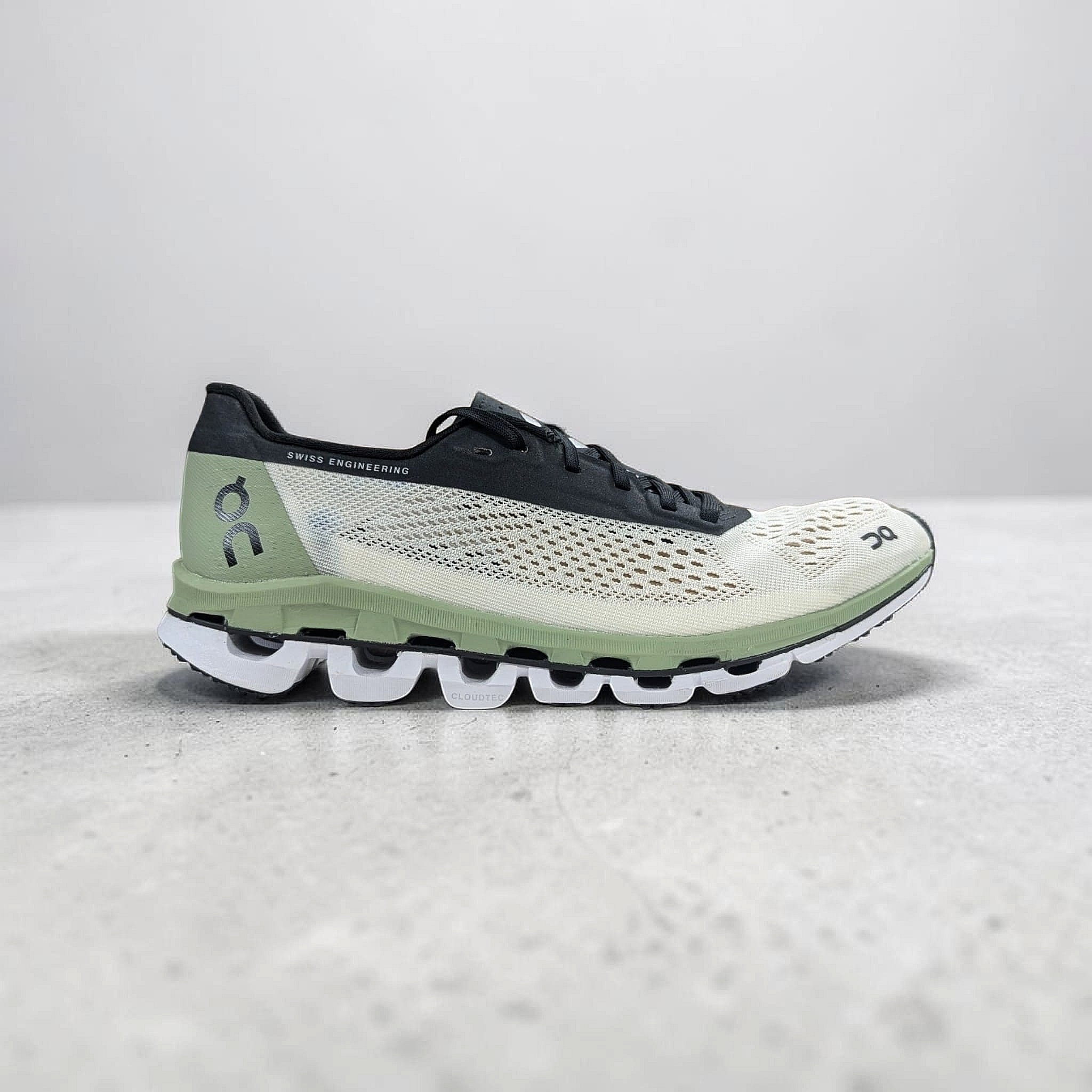 White Black On Running  Cloudboom Damen Laufschuhe
