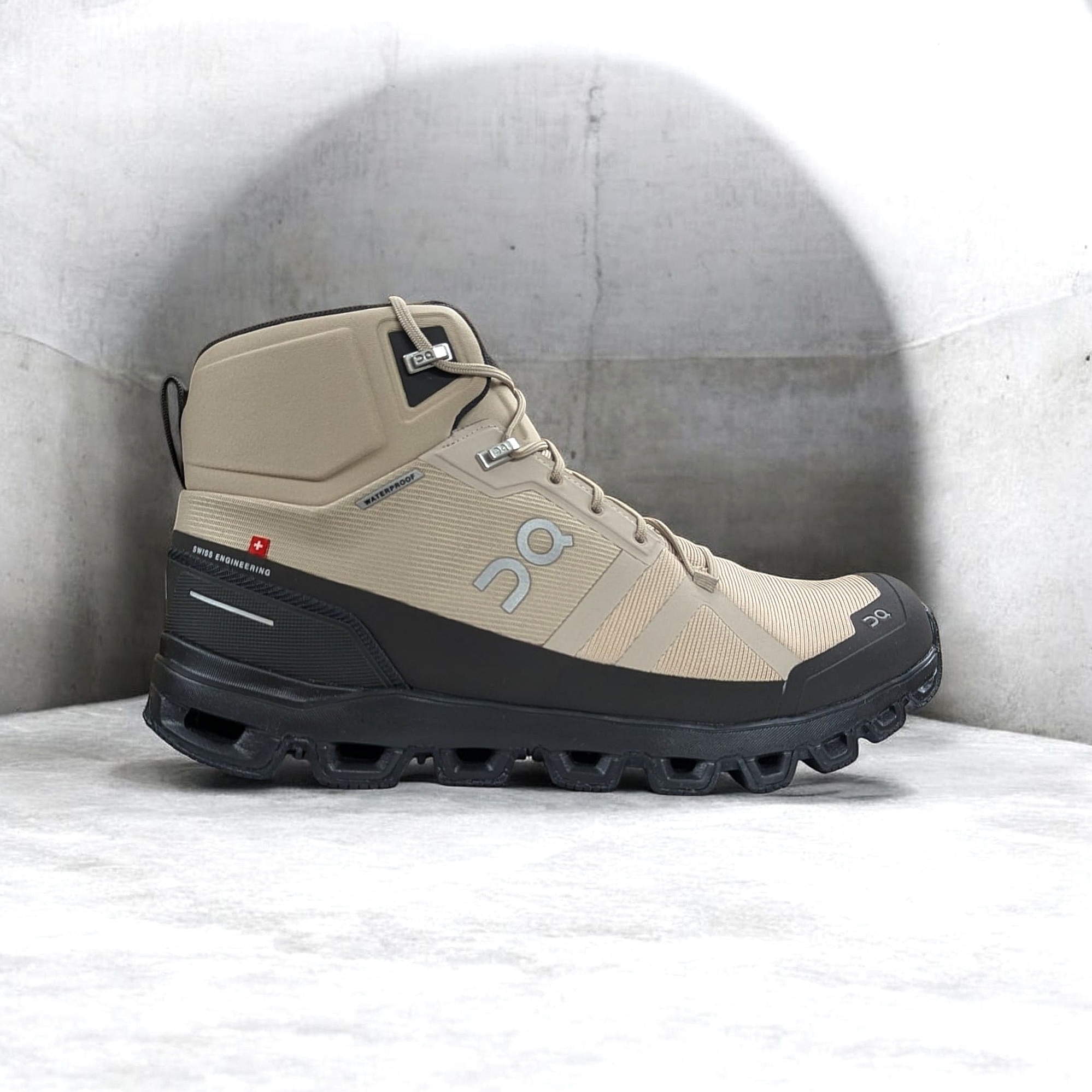 Sand Black On Running Cloudrock Waterproof Herren Sand Black | InfinitySteps