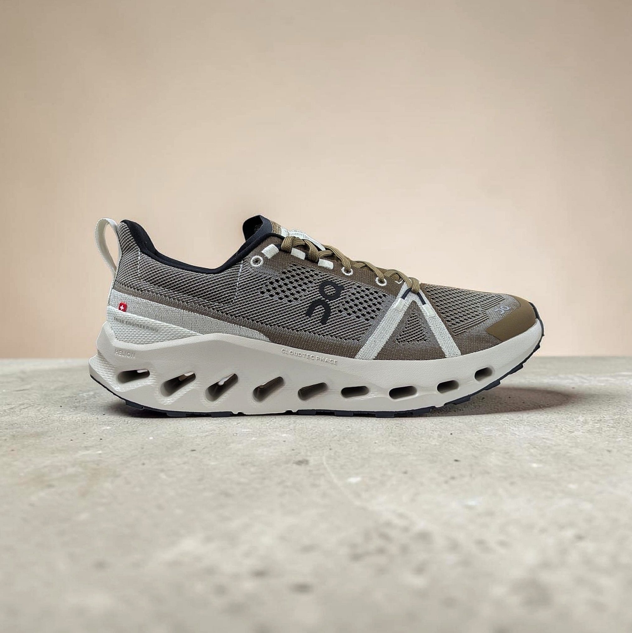 Hunter Ice On Running Cloudsurfer Herren Trail Laufschuhe