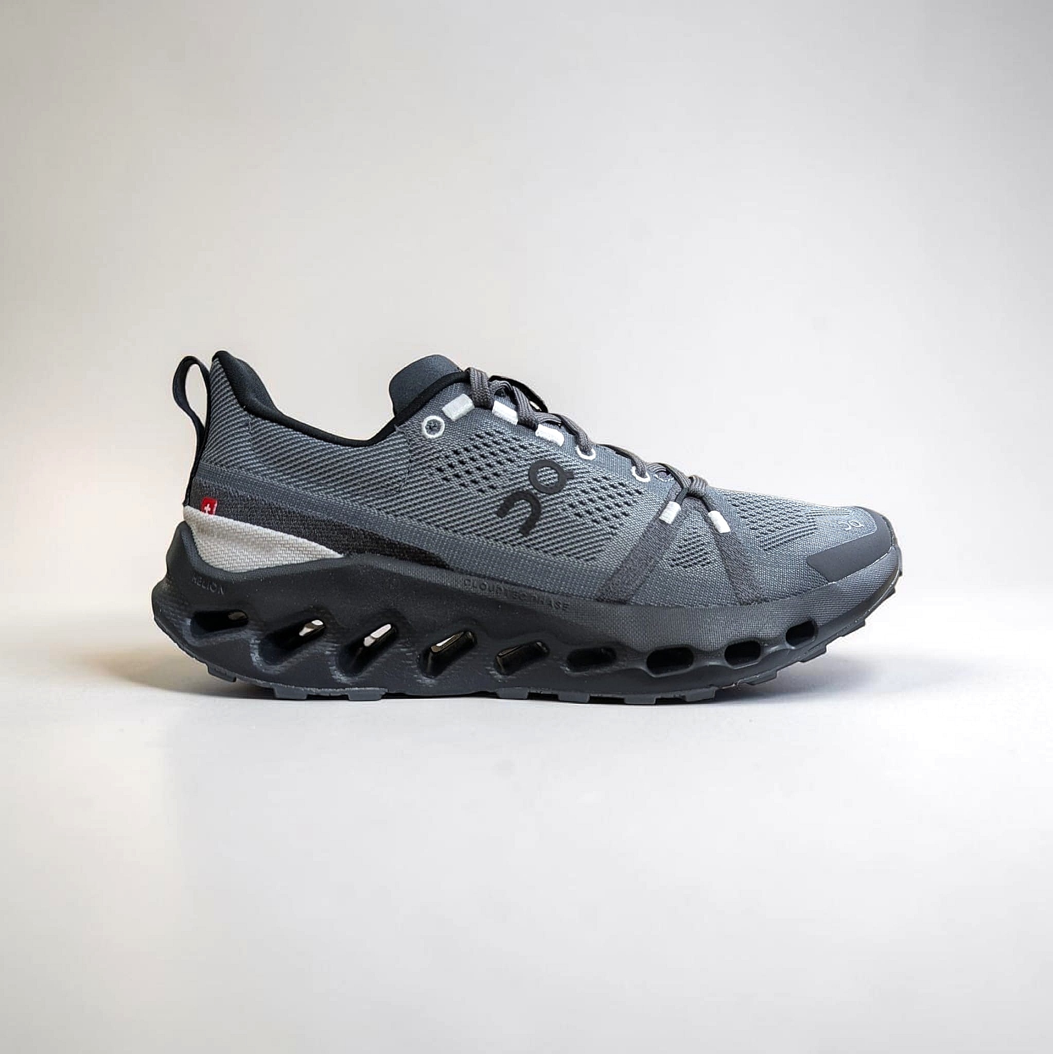 Eclipse Black On Running Cloudsurfer Trail Herren Trail Laufschuhe