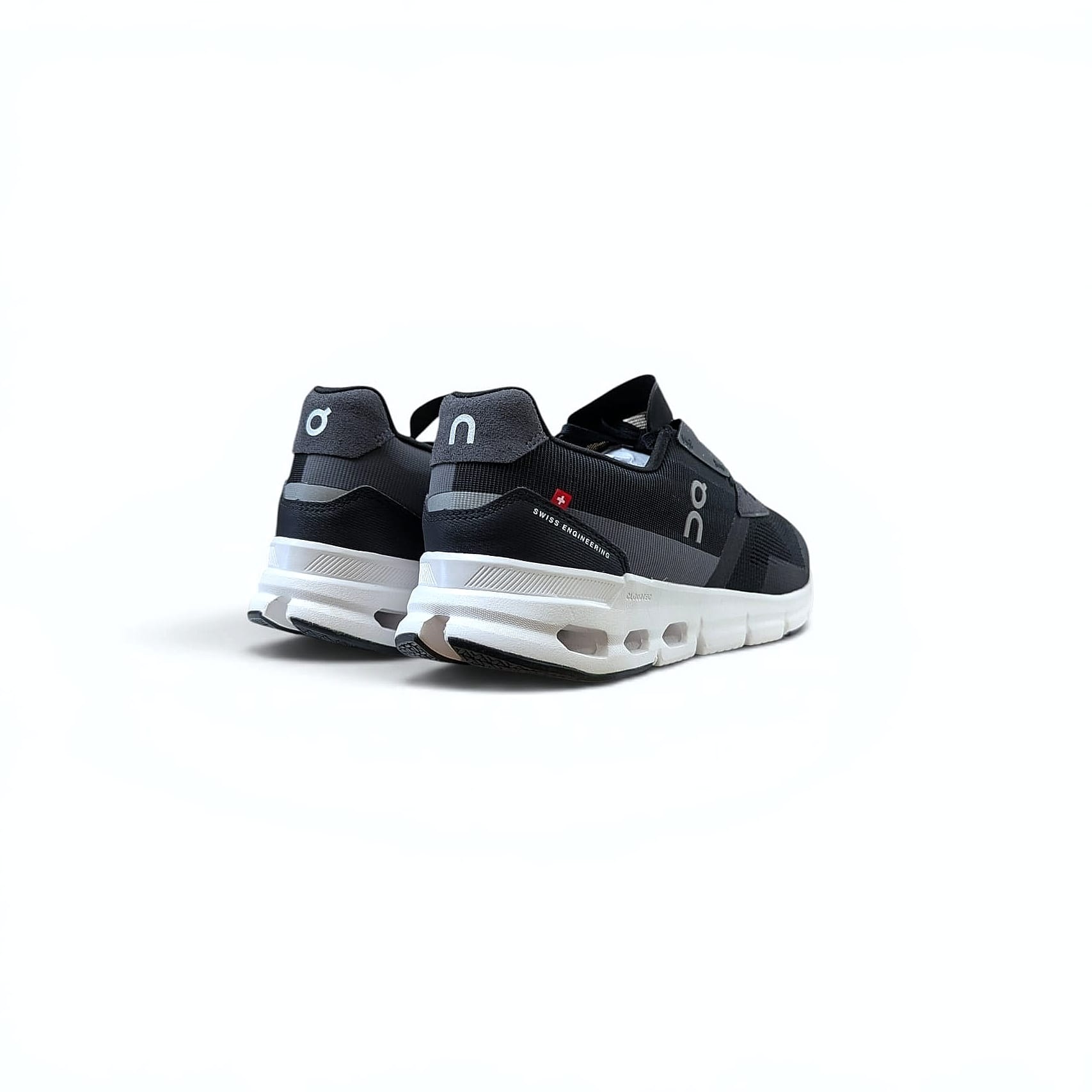 On Running Cloudrift Damen Sneaker Black.White
