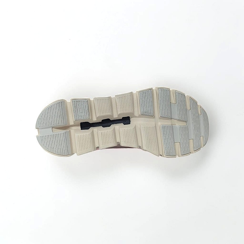 On Running Cloud 6 Damen Laufschuh Salt-Gardeni
