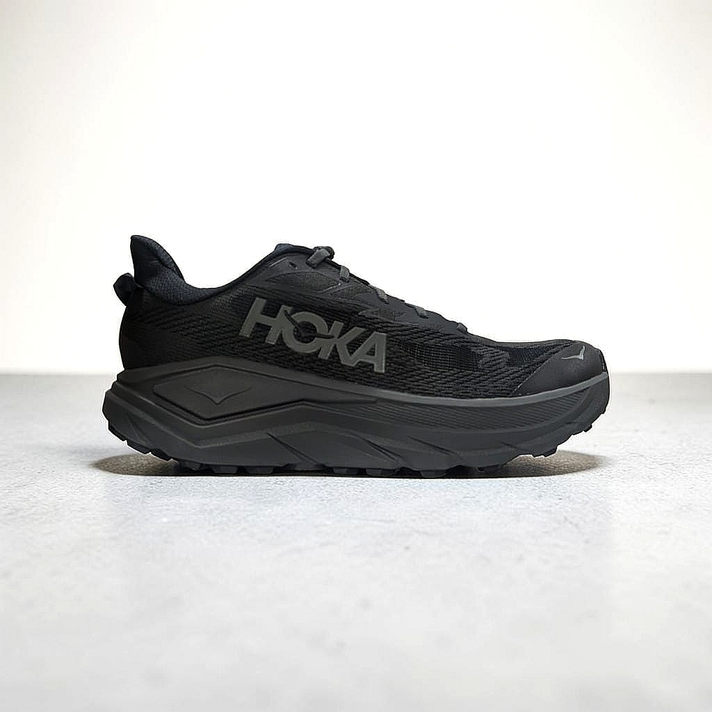 Hoka Challenger 8 Herren Road-to-Trail-Laufschuh Black-Carbon Black
