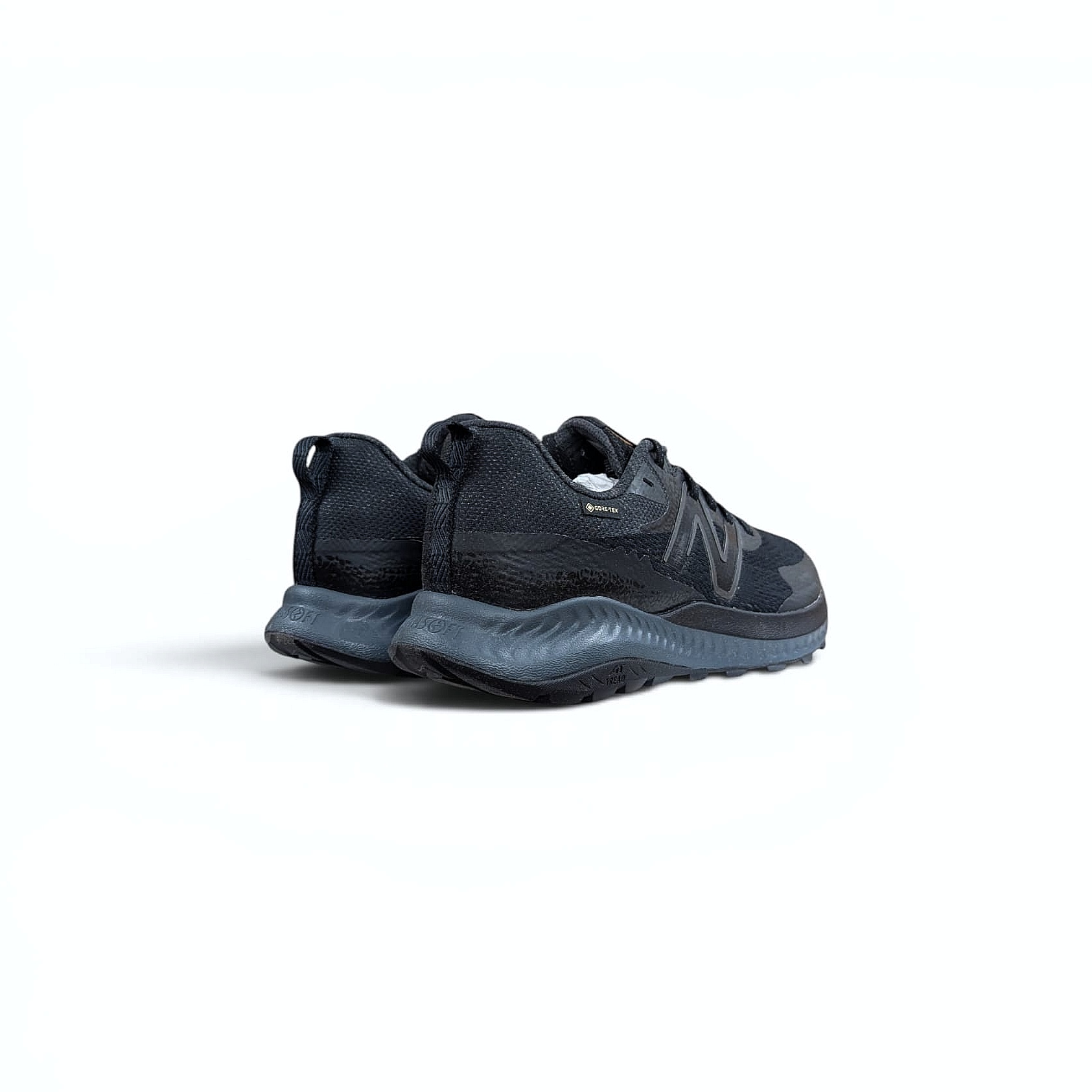 Black New Balance DynaSoft NITREL V5 GTX Damen Trailrunningschuhe