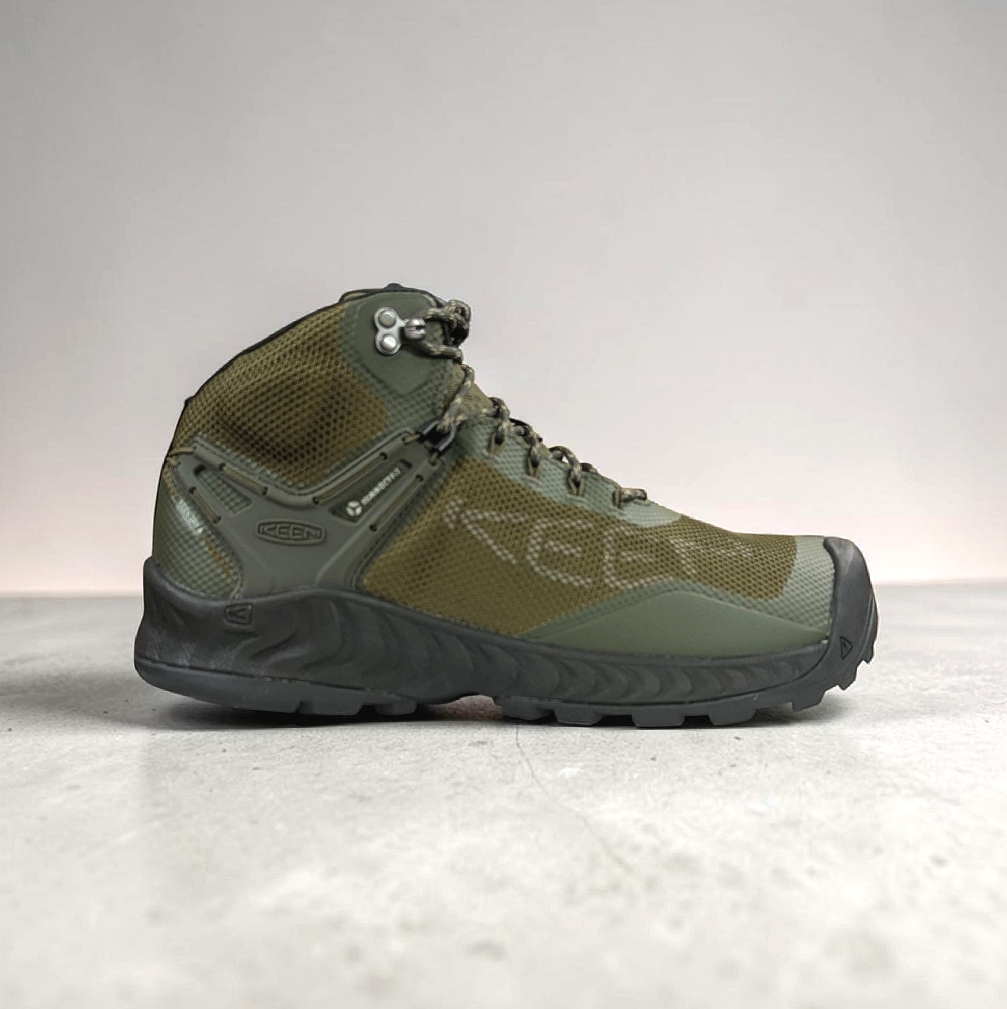 Olive Keen Nxis Evo Mid WP Herren Trekkingschuhe